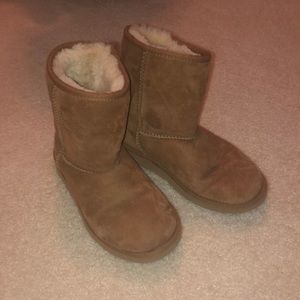 low rise brown uggs